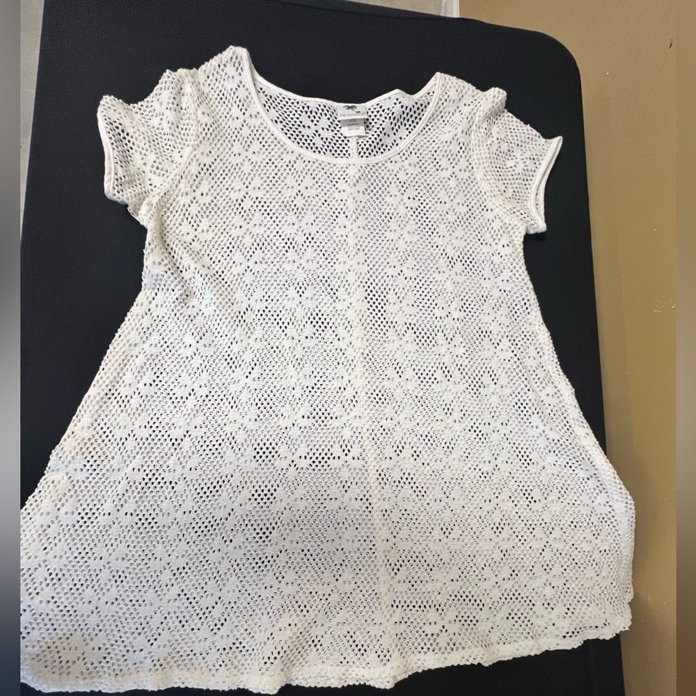 Islander White Crochet Swim Coverup. Size Medium. Short sleeve. White Cotton
